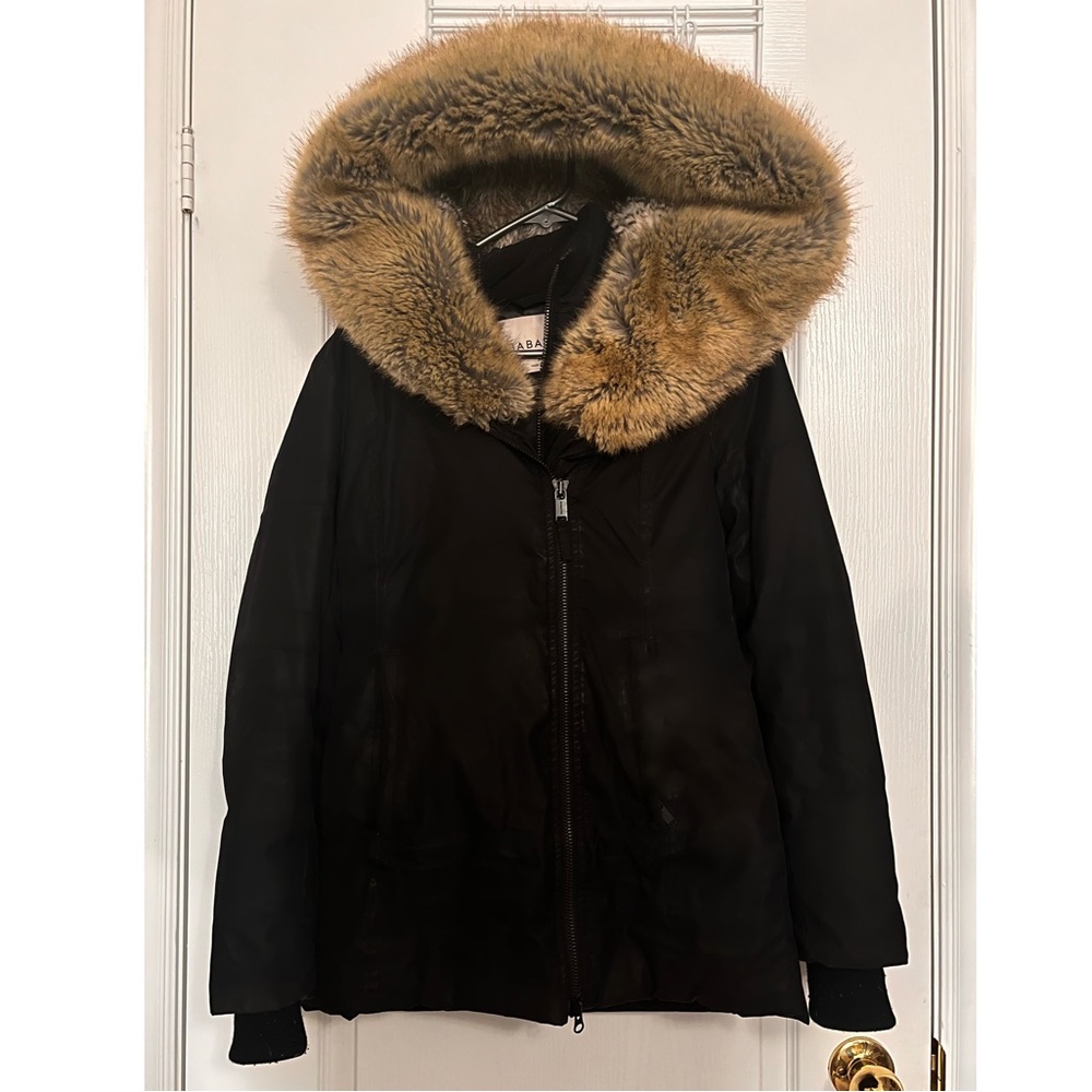 CHARMONIX ARITZIA BABTON PARKA